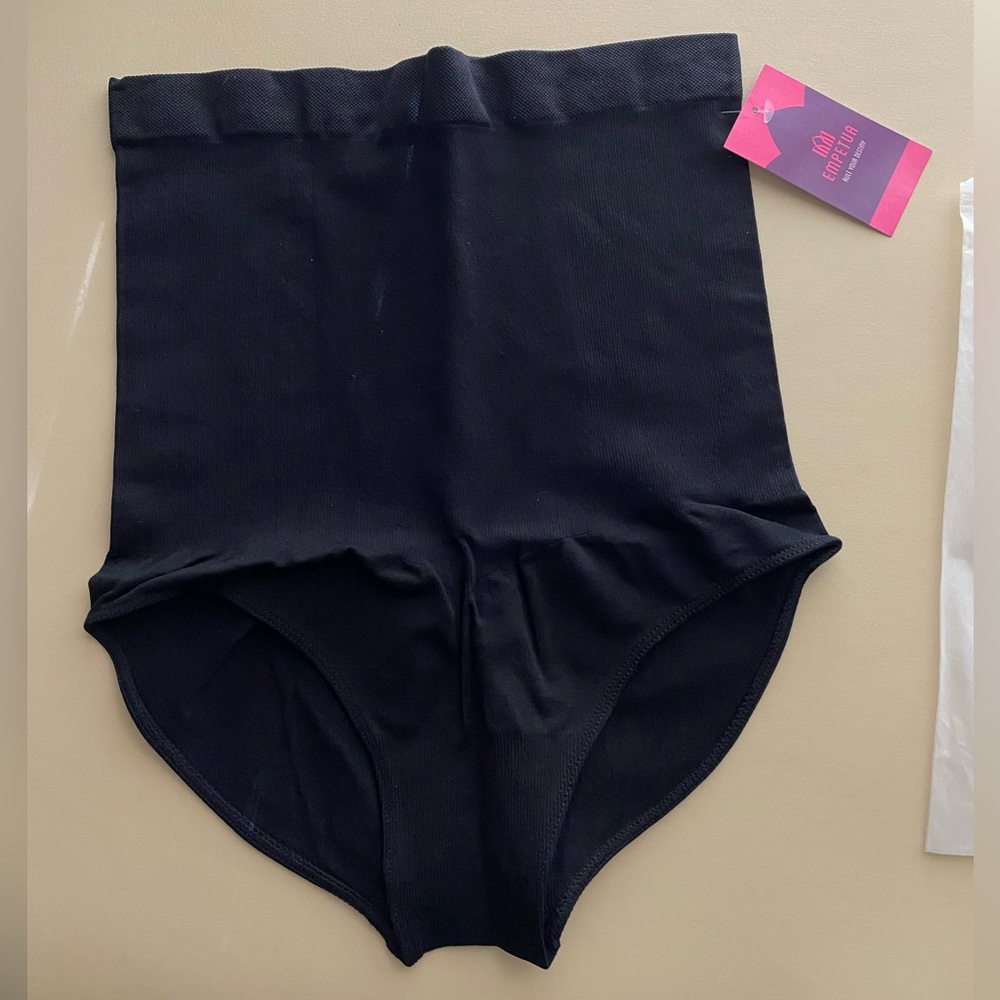 NWT- High waisted shaper panties